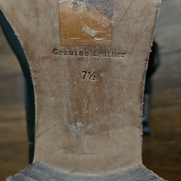 Maxwell Heeled Bootie - Picture 5 of 5